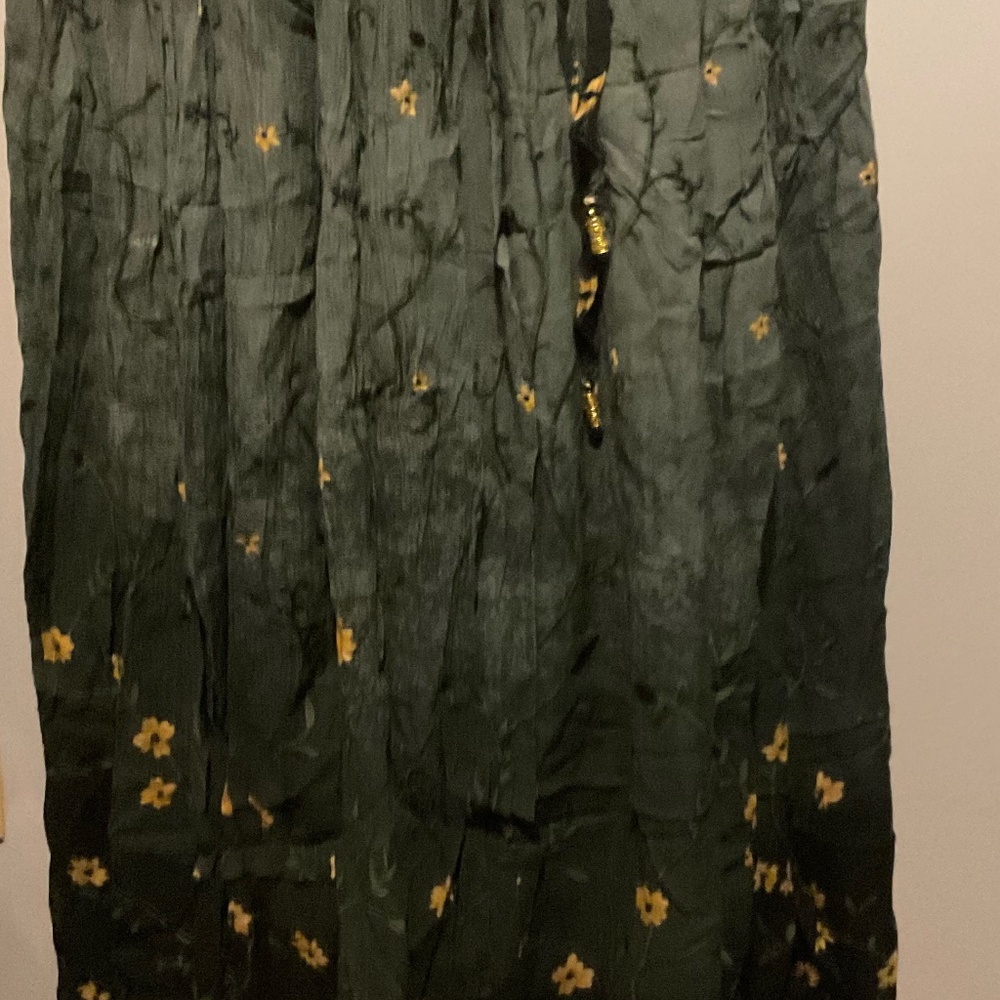 Sale  SKIRT  by WARDROBE ESSENTIALS   SIZE  XL ..PREOWNED
